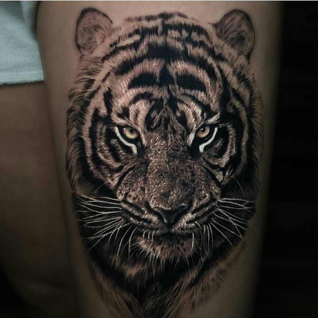Тату белый тигр