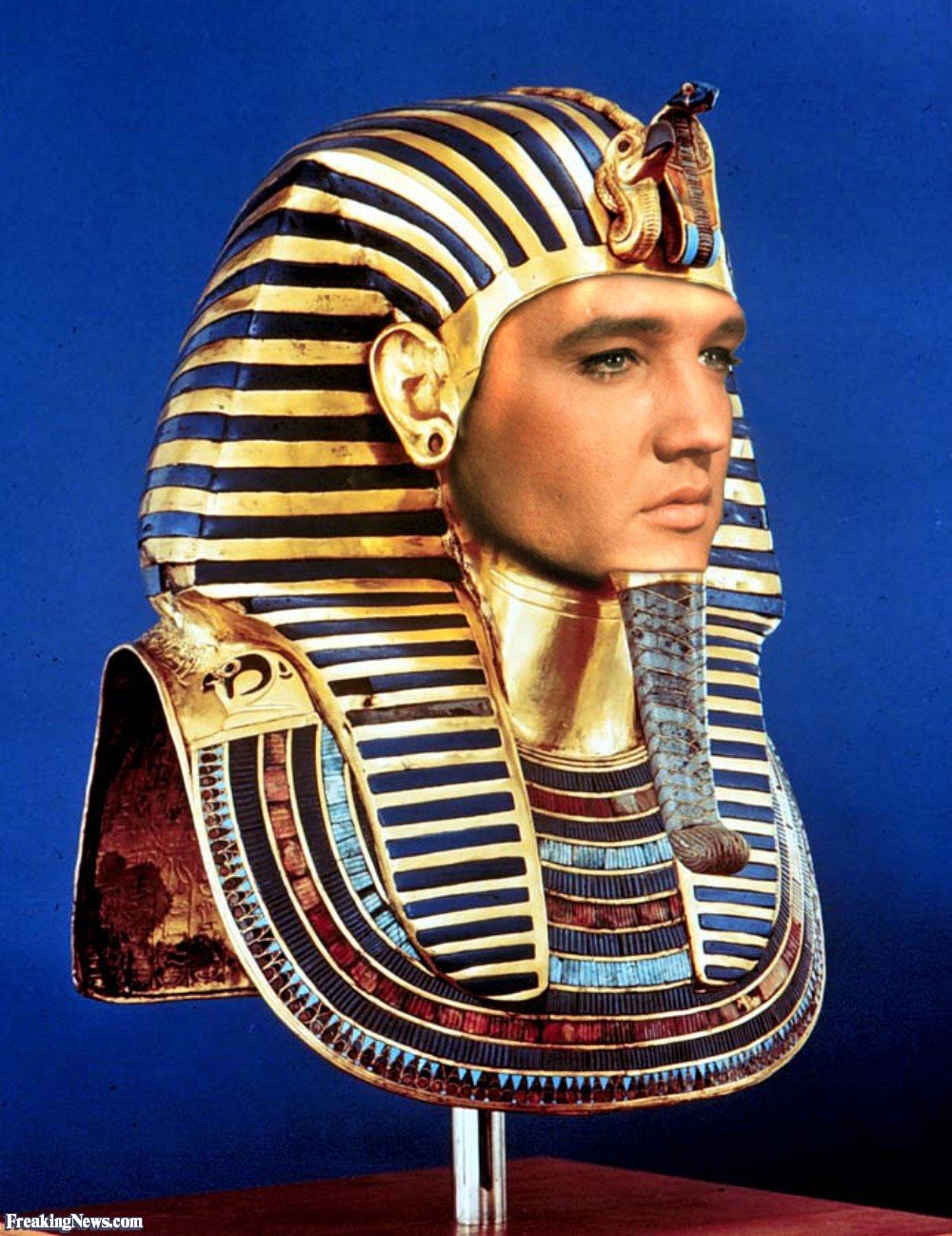 золотая маска фараона тутанхамона фото