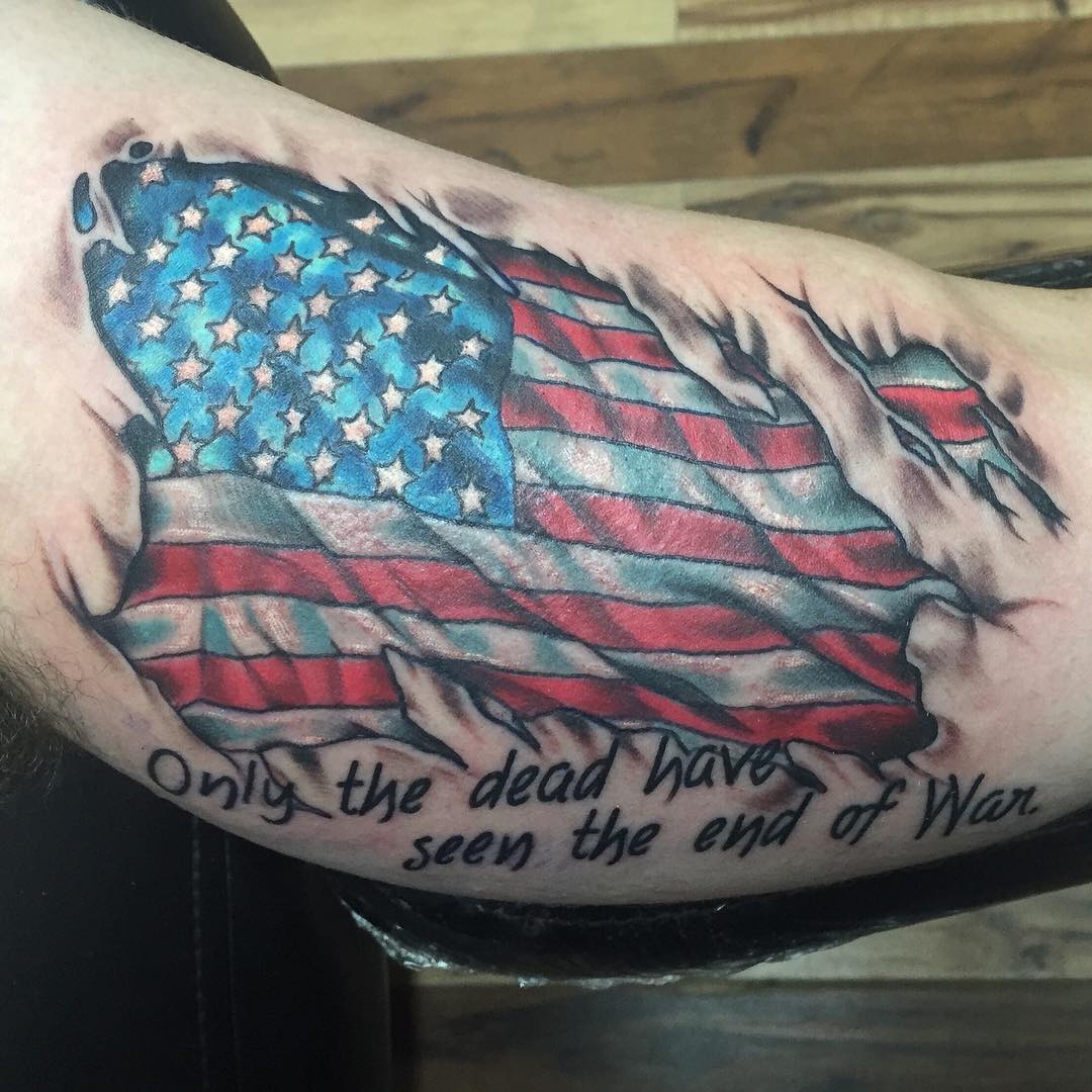 Татуировка американский флаг