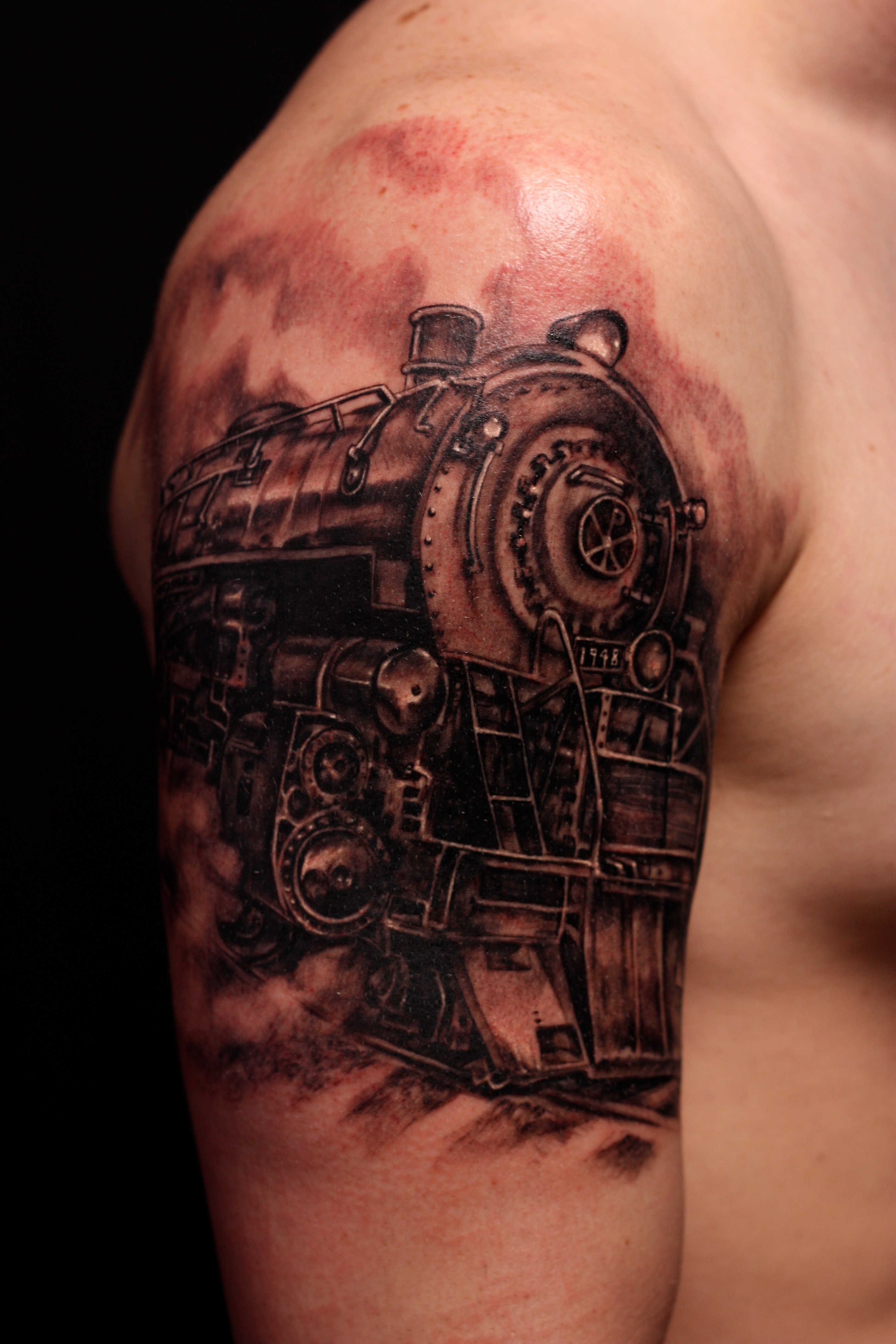 Временная переводная татуировка «Поезд» - или неоновая светящаяся тату