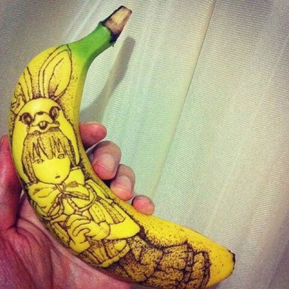 Тату банан