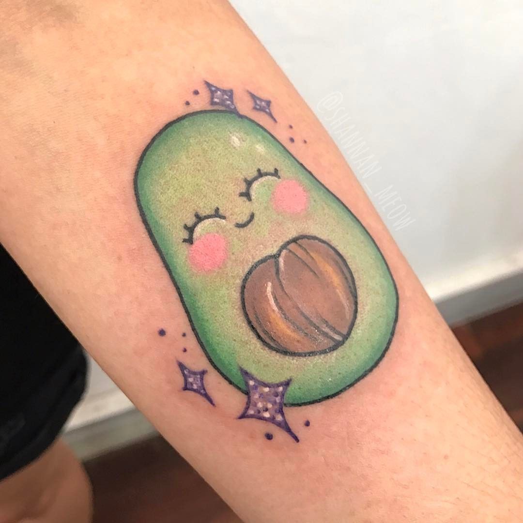 Аквагрим авокадо на руке
