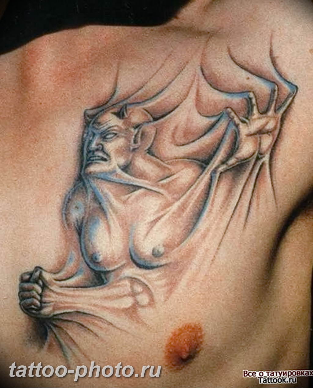 татуировки на одну часть груди фото 44