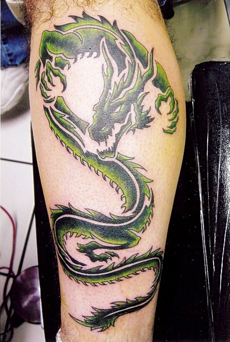 Татуировки мужские дракон