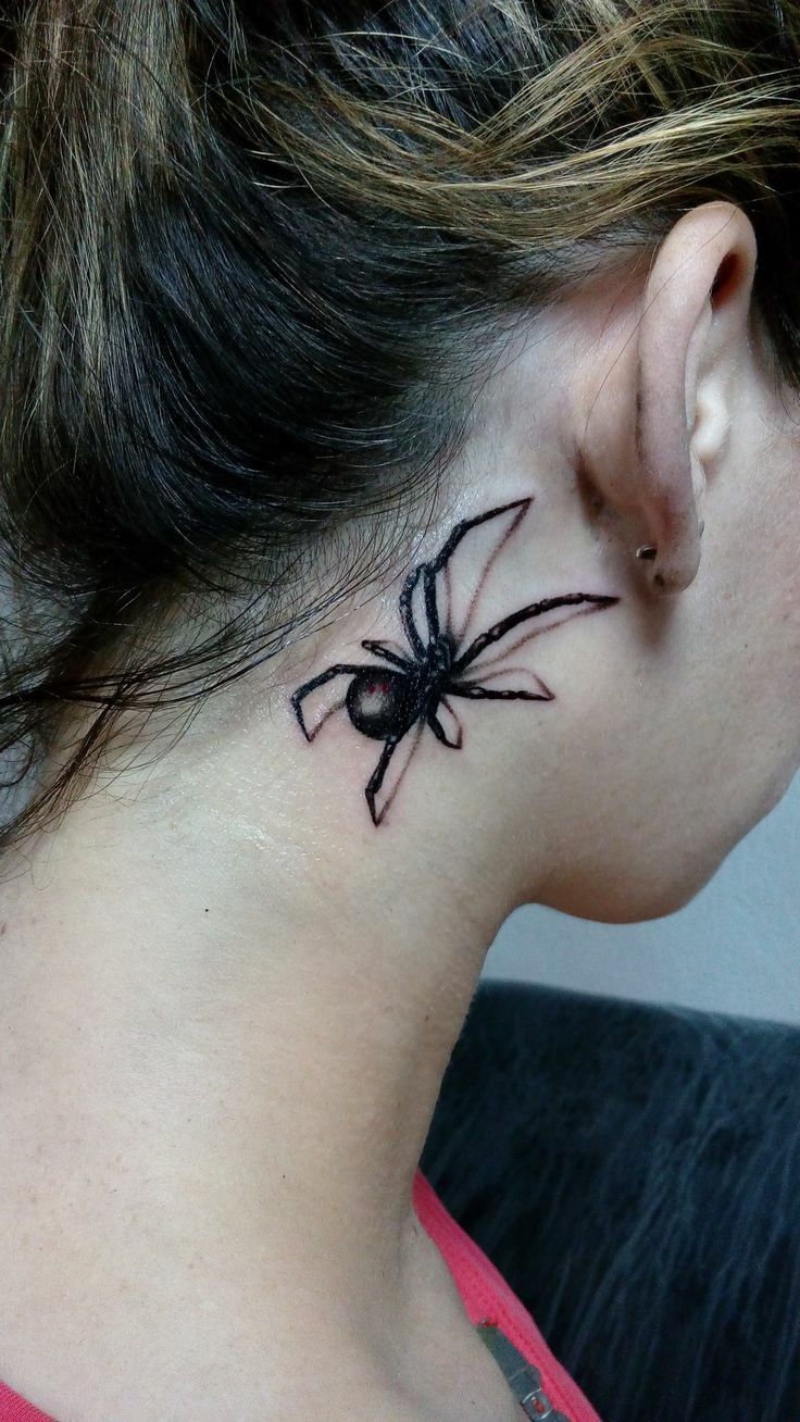Значение татуировки паук у девушки