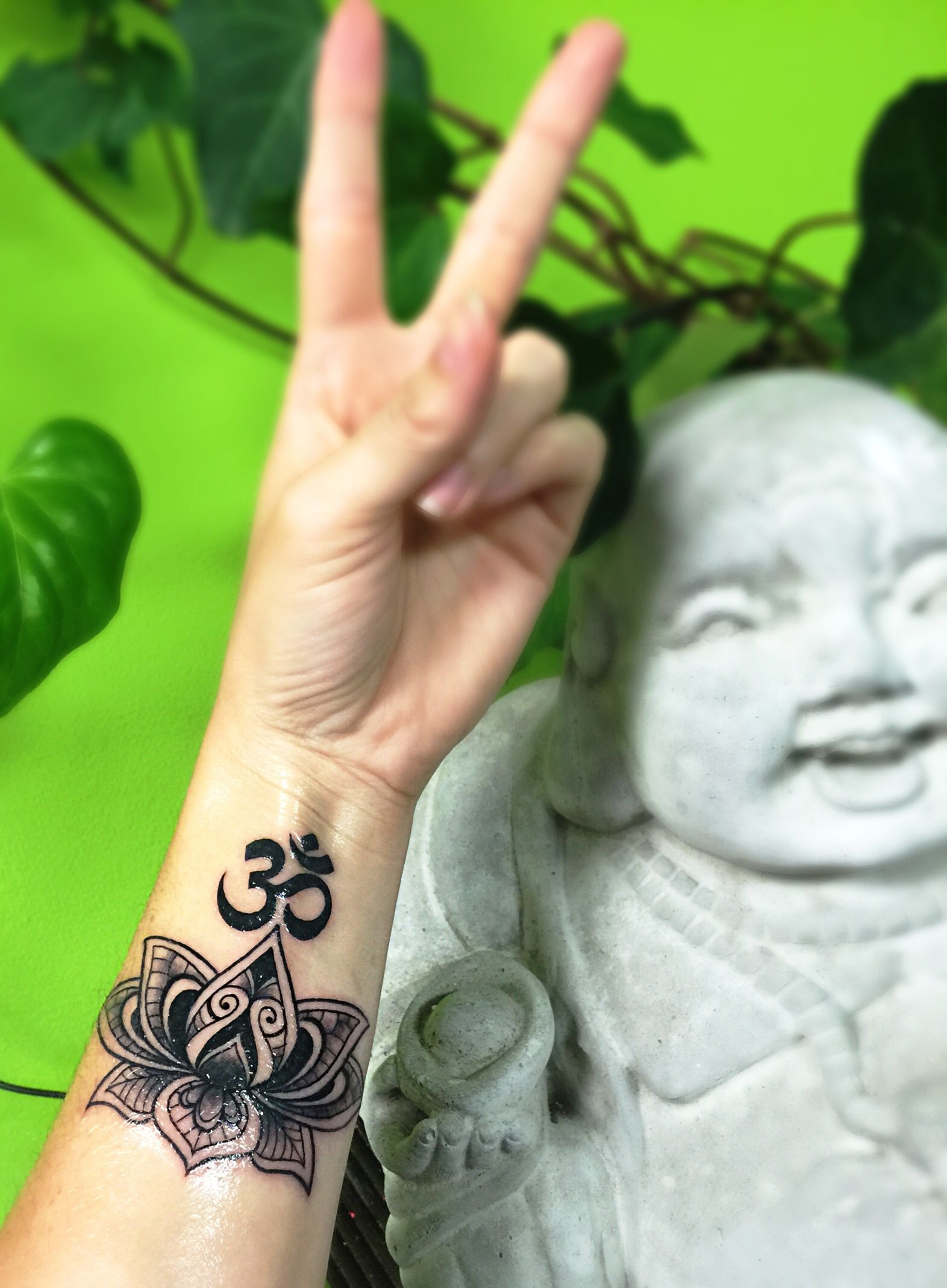 Буддийские Татуировки на запястье