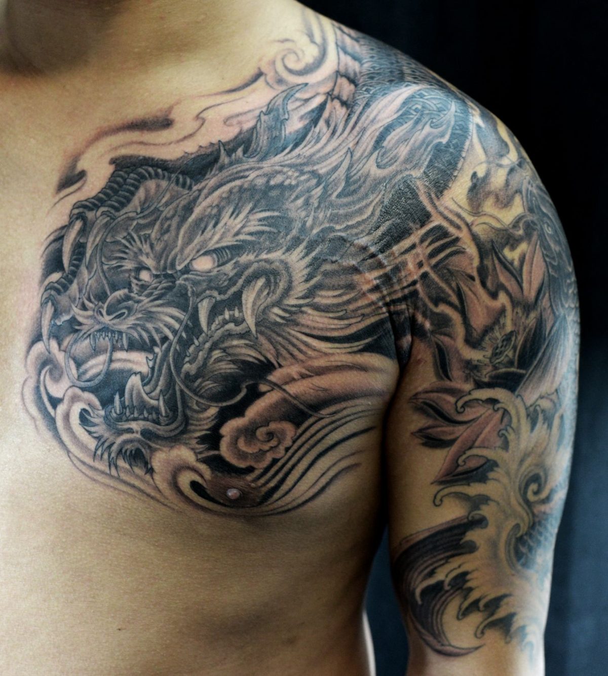 татуировки для мужчин драконы на груди фото 100