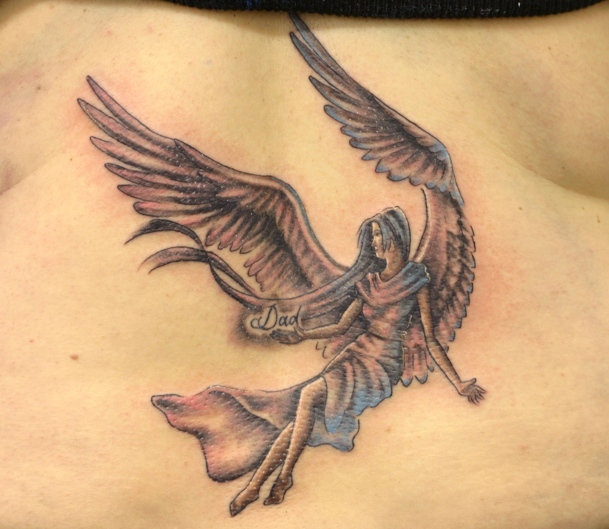 Tattoo девушка с крыльями