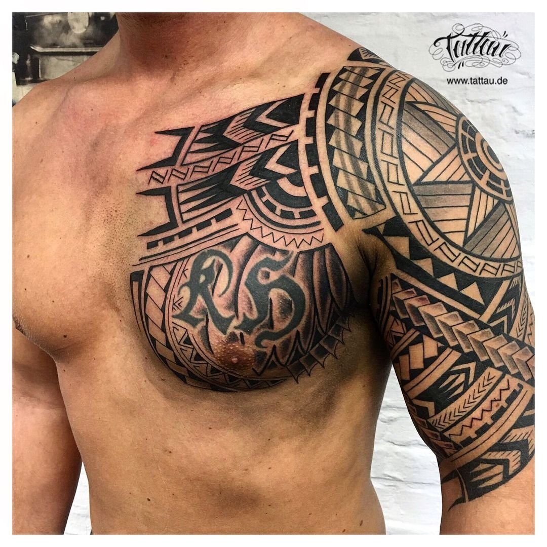 татуировки для мужчин на плече грудь фото 30