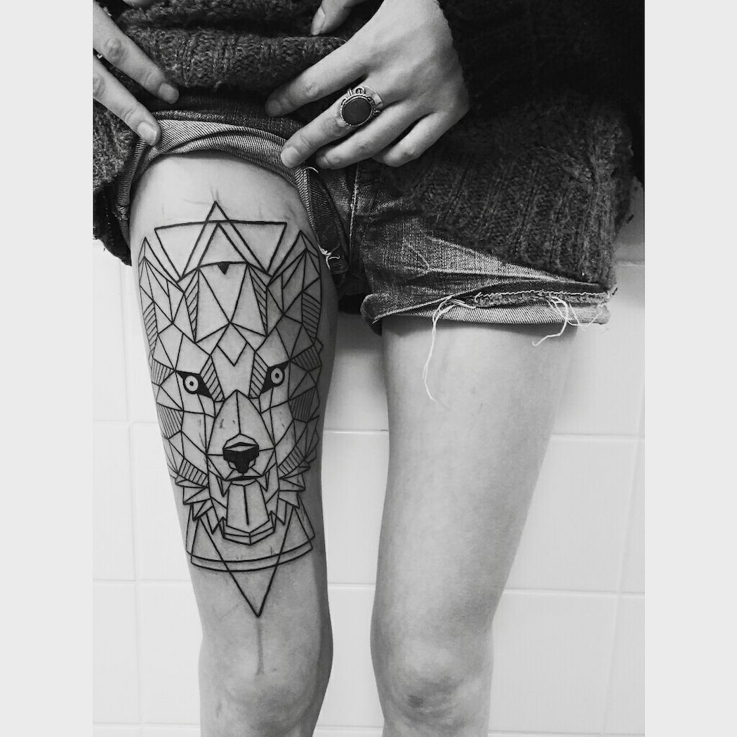 Татуировки геометрия для девушек