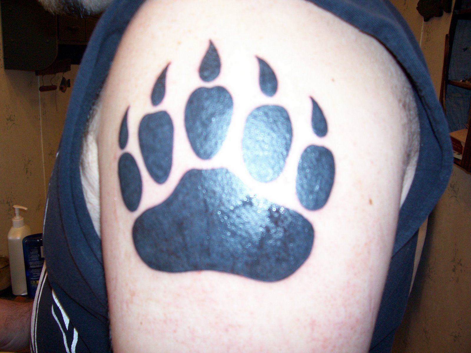Отпечаток медвежьей лапы тату (59 фото) .