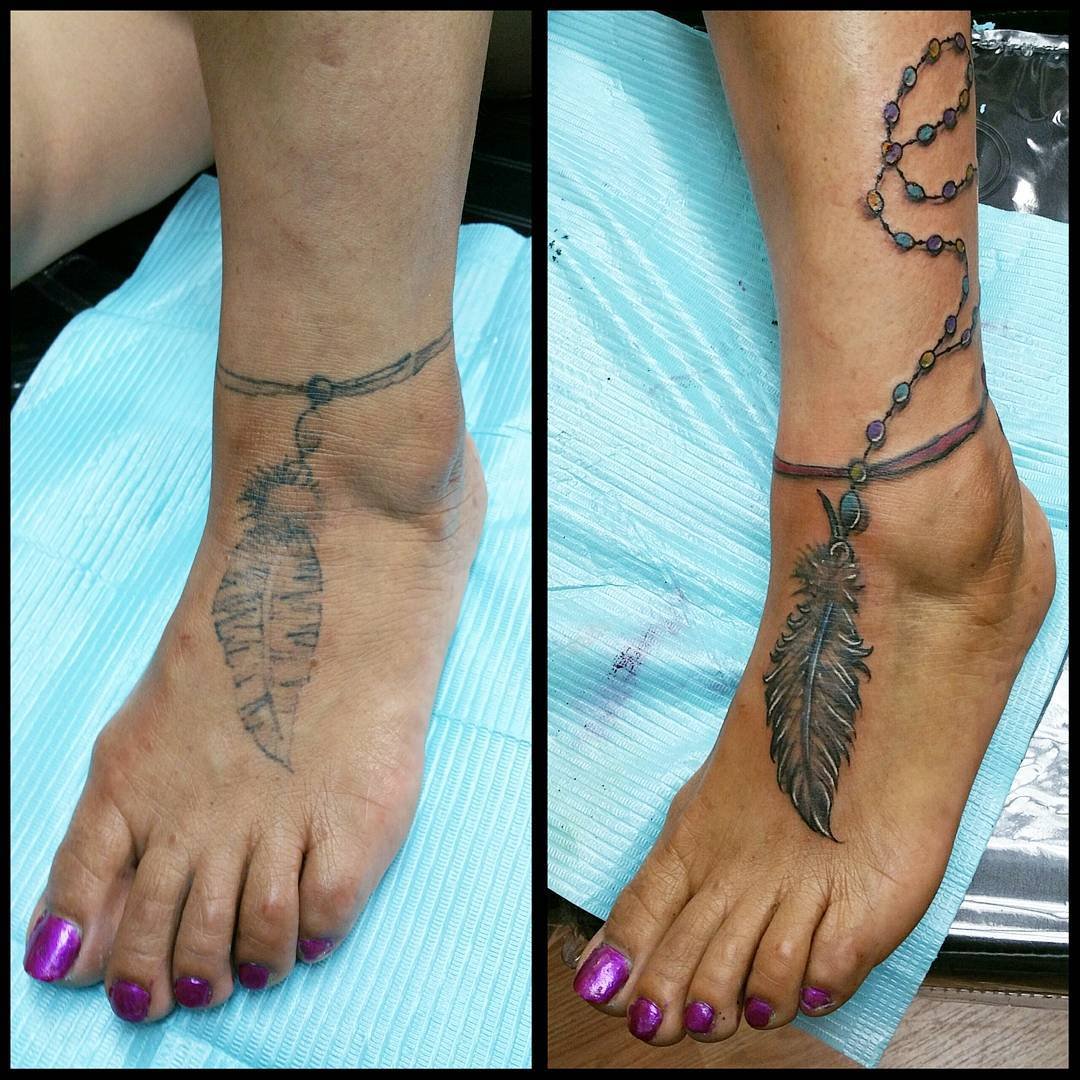 волосатая нога с татуировкой фото 58