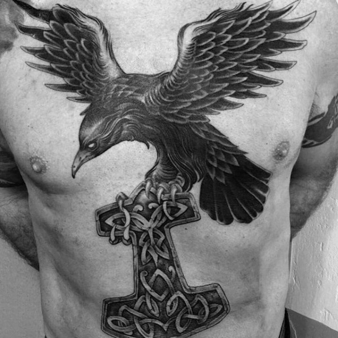 Кельтский крест ворон тату