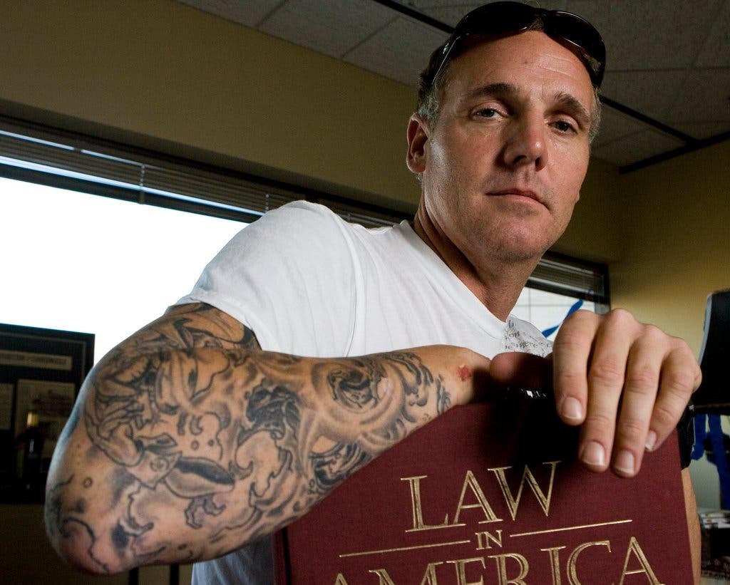Известные юристы с татуировками
