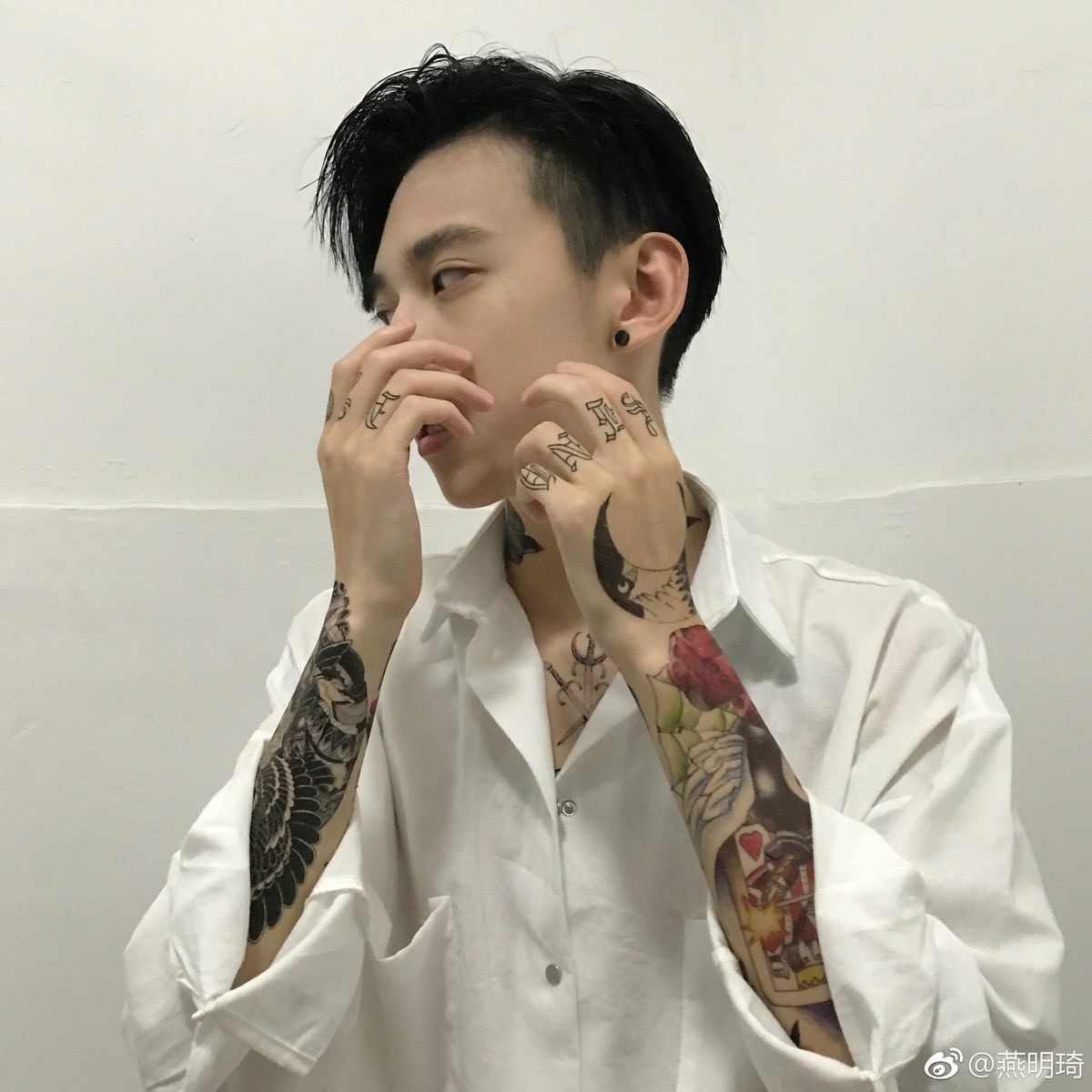 Ким Джисон корейский татуировщик Инстаграм