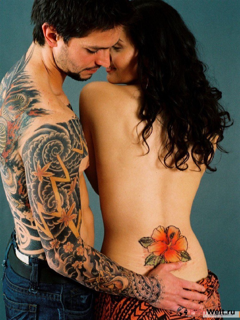 Оба в татуировках и оба предпочитают жесткий секс