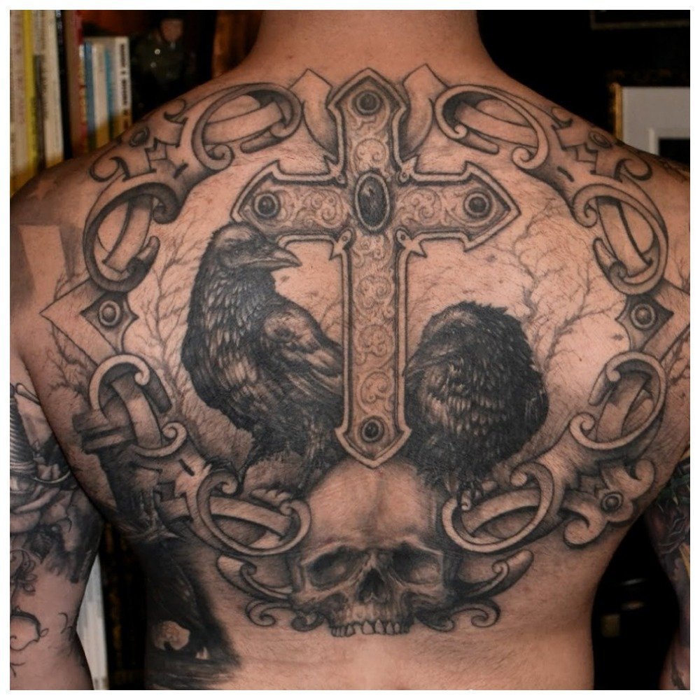 Тюремные Татуировки на спине