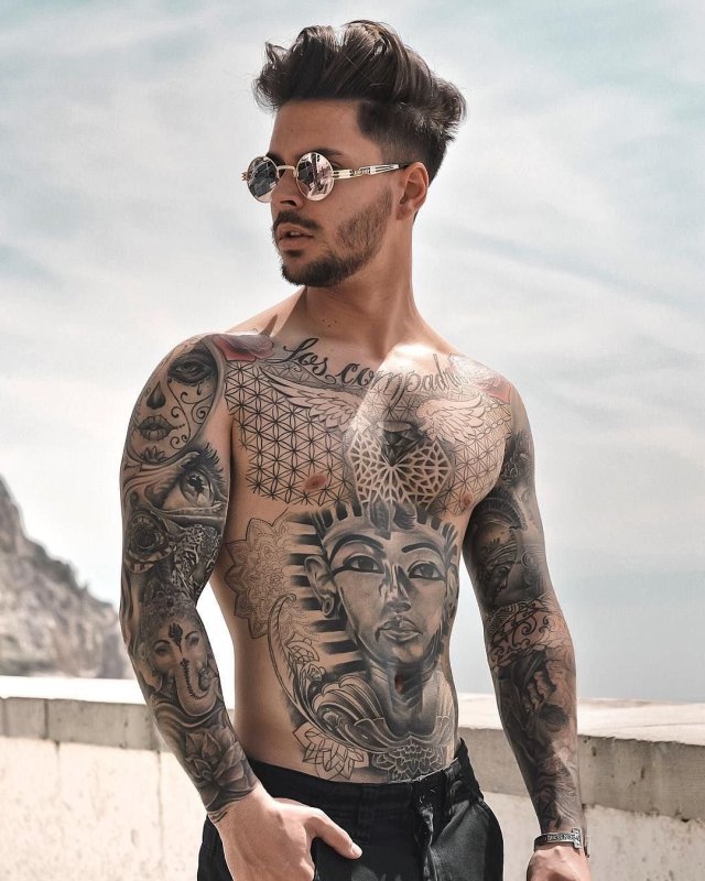 Стильные татуировки для мужчин (78 фото)
