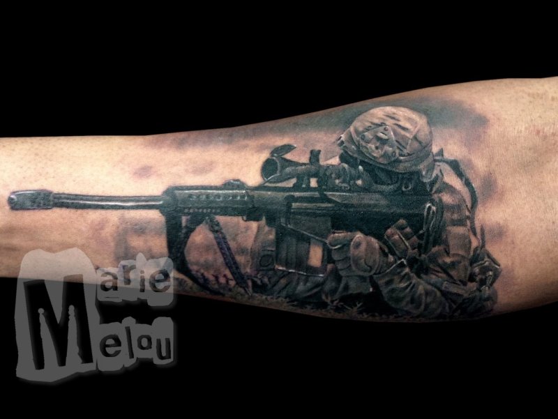 Лучший снайпер брянского «Динамо» любит музыку и татуировки