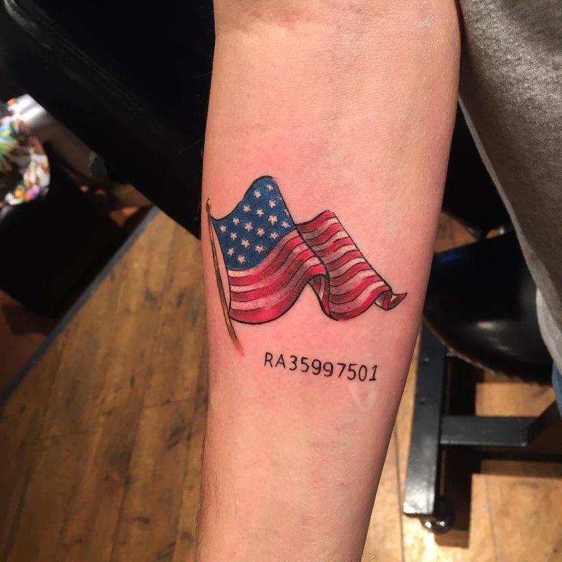 Татуировка американский флаг