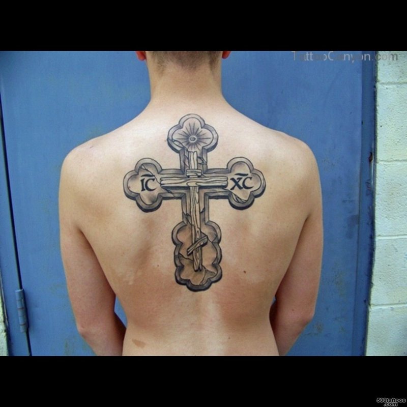 Татуировка крест на спине у мужчин: смысл и стиль