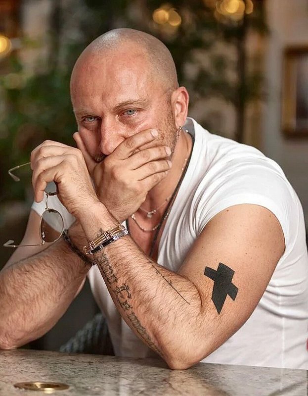 Дмитрий Нагиев сделал новую татуировку — вторсырье-м.рф