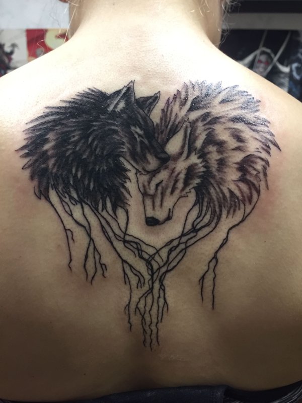 Значение татуировок с изображением волка — кому они подойдут?