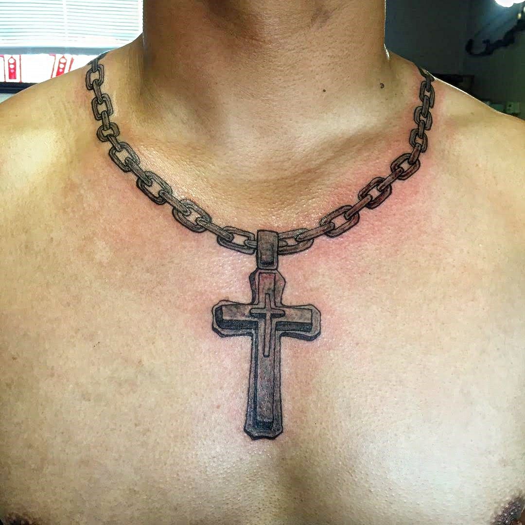 Тату крест с цепочкой