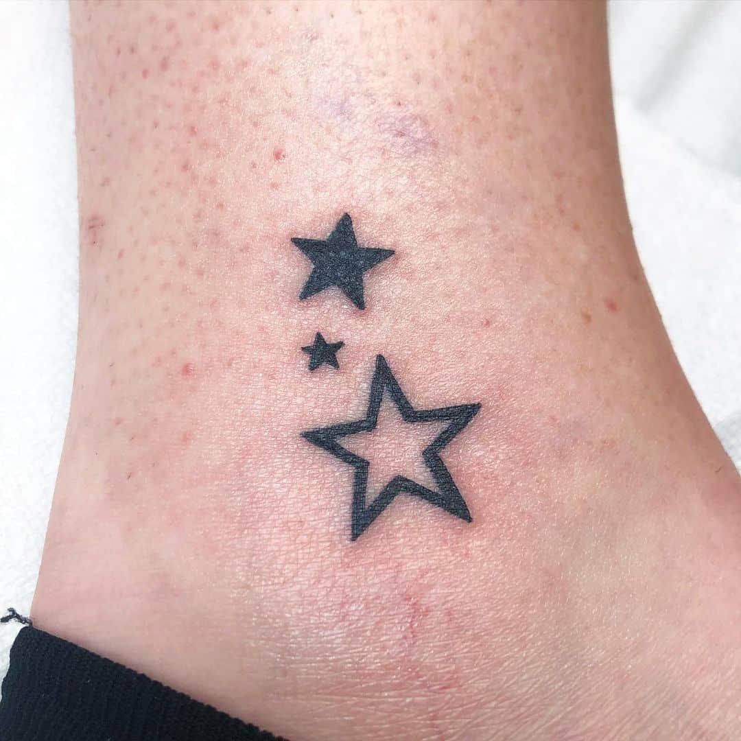 Yellow star small tattoos pic pic